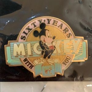 Walt Disney Mickey 60 Years Pin ✨
